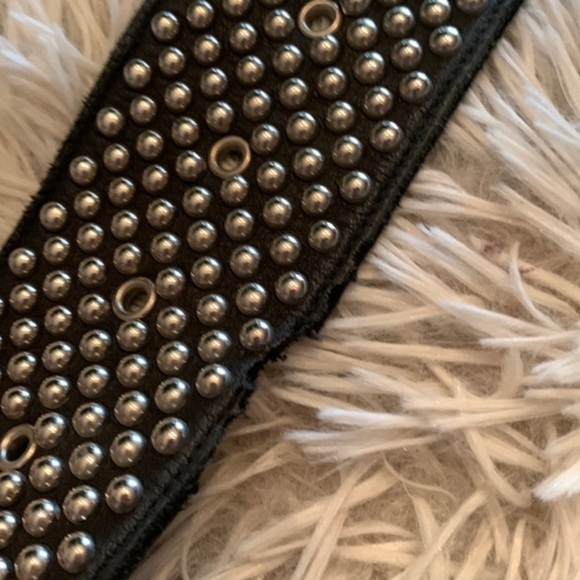 Leather Belt Black with Silver Beads and Large Silver Braided Buckle size small - Picture 6 of 9